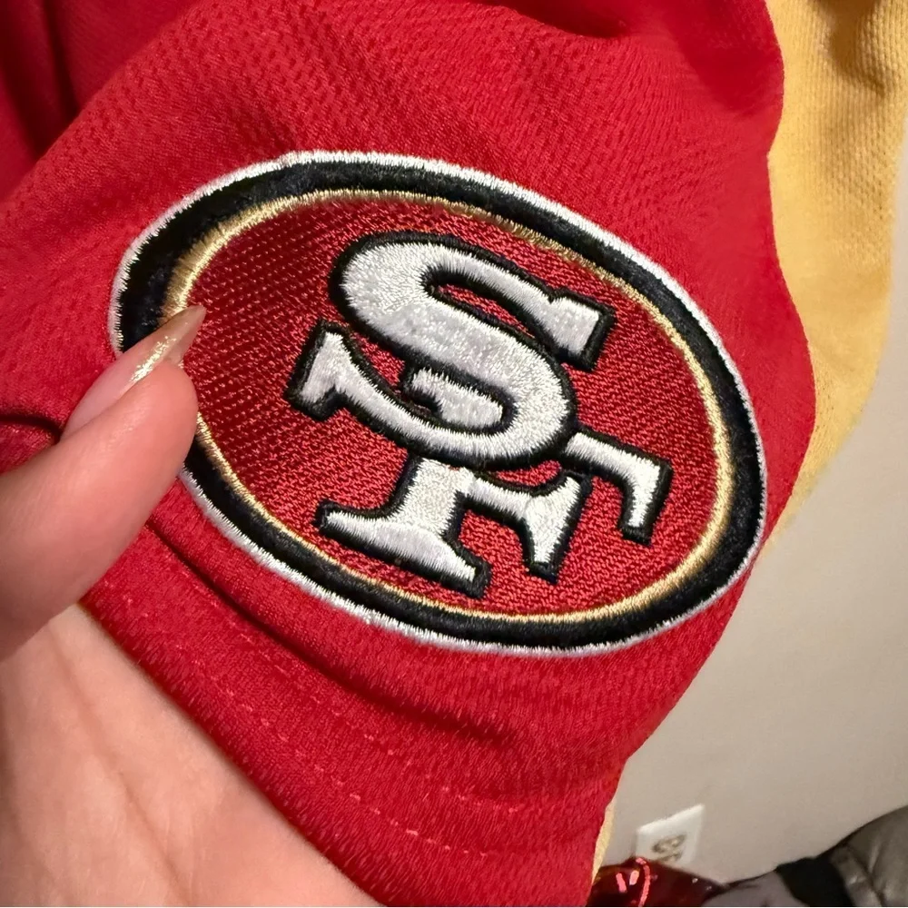 NFL San Francisco 49ers Team Apparel Red Gold Embroidered Shorts- Size Medium
